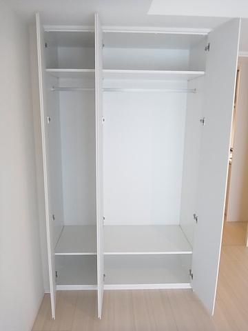 収納　奥行きあるクローゼット