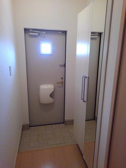 玄関　福岡の賃貸ならトーマスリビング原田店へ