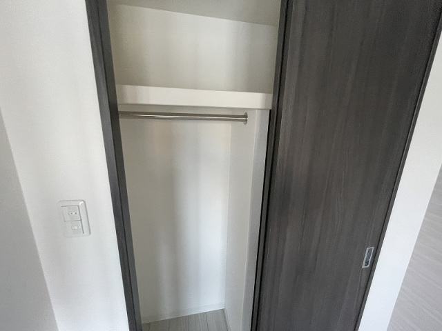 収納　同物件別号室の写真です。