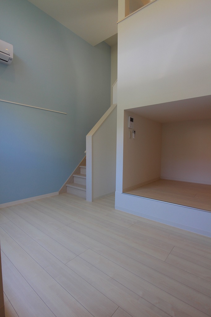 居室・リビング　・同型参考写真