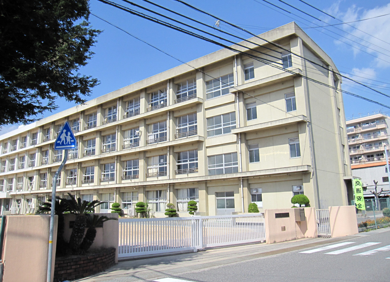小学校　錦浦小学校（小学校）まで719m