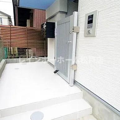 エントランス　ゆとりのあるエントランスです