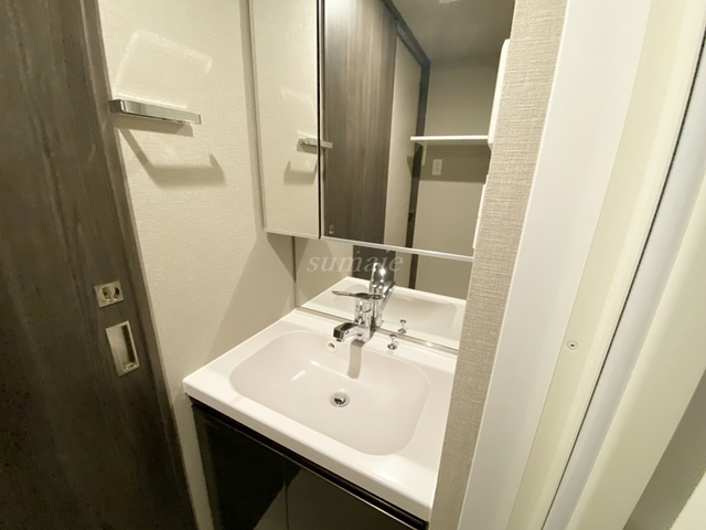 洗面設備　嬉しい独立洗面台です☆