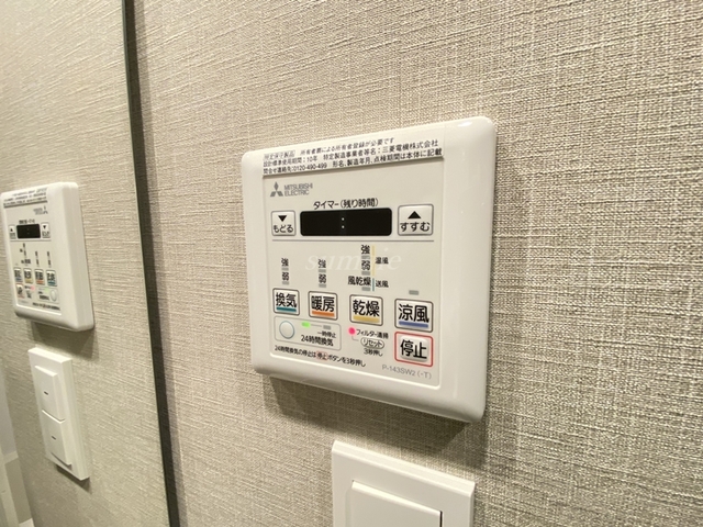 その他設備　浴室乾燥機付きです☆