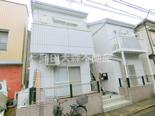 建物外観　1990年7月築　木造地上2階建て総戸数10戸 東京都大田区