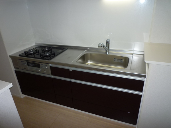 キッチン　３口ビルトインコンロ