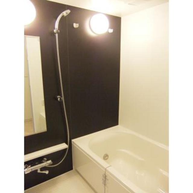 バス・シャワールーム　※写真は同タイプ住戸です。