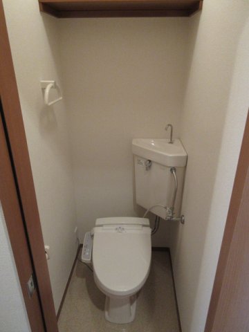 トイレ　★温水洗浄便座★