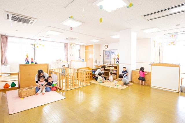 幼稚園・保育園　なかよし保育園ふれんど分園（幼稚園・保育園）まで744m