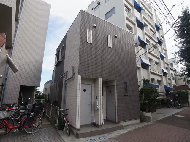 建物外観　★平成２３年完成の築浅物件★