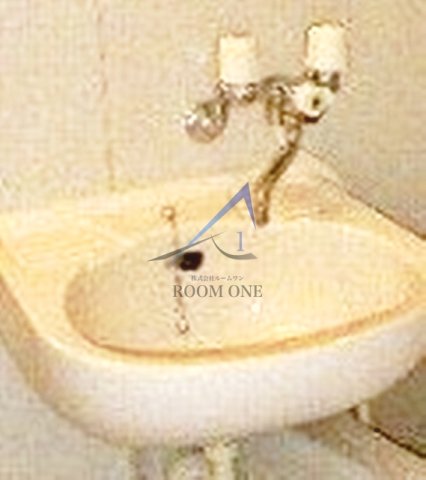 洗面設備　洗面台です。