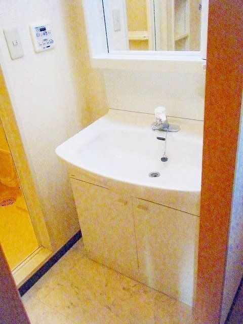 洗面設備　お部屋探しは株式会社　タウンハウジング　までお気軽にお問合…