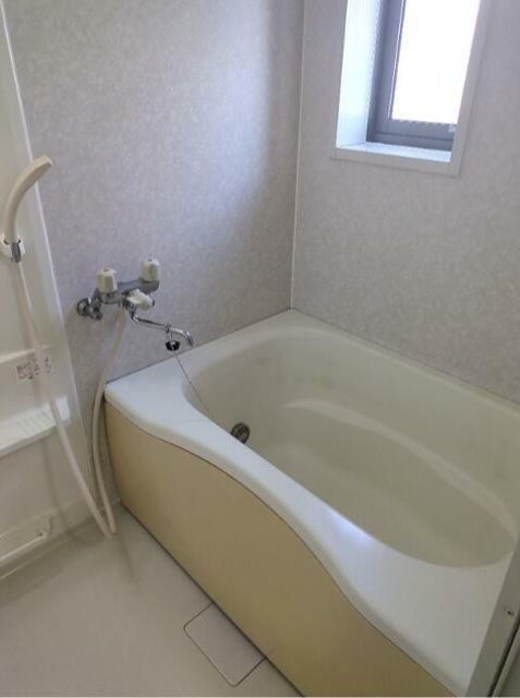 バス・シャワールーム　きれいなお風呂です