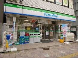 コンビニ　ファミリーマート 錦糸町ウインズ前店（コンビニ）まで762m