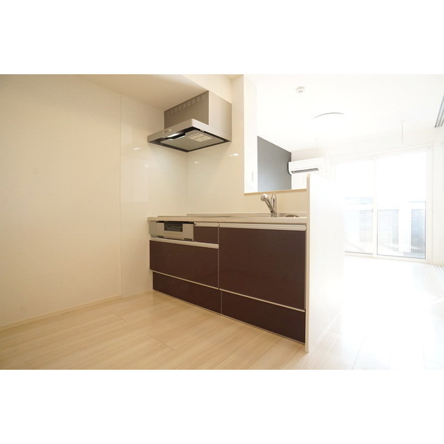 キッチン　料理をしながら家族との会話を楽しめる対面