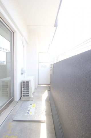 バルコニー　ミラージュパレス南堀江