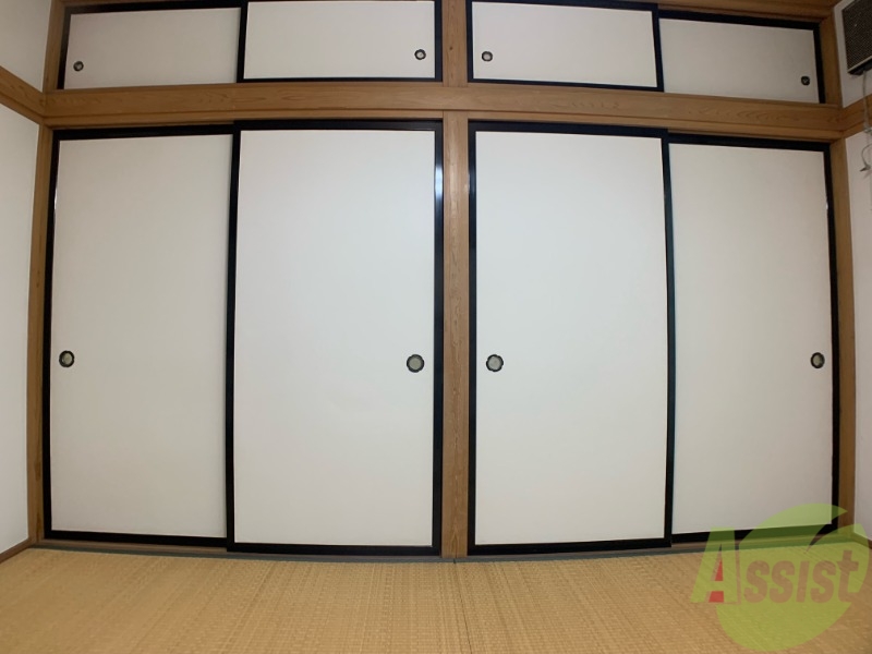 収納　押し入れタイプは奥行きがしっかりあって沢山収納できますね～