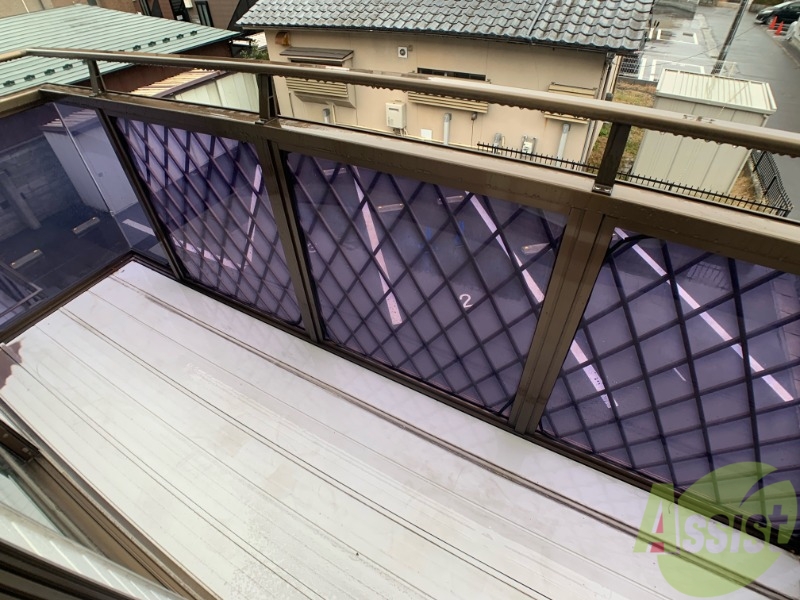 バルコニー　バルコニーがあるので洗濯物は外に干せそうですね～