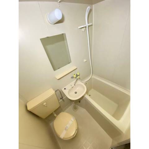 バス・シャワールーム　※他部屋参考写真