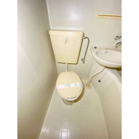 トイレ　※他部屋参考写真