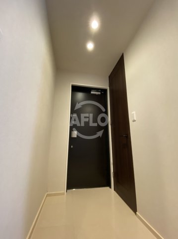 玄関　大阪ひびきの街ザ・サンクタスタワー　玄関