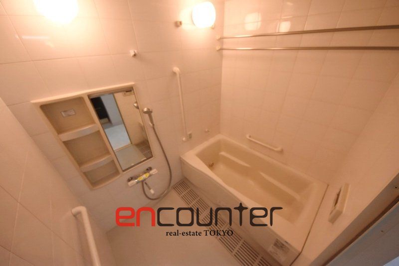 バス・シャワールーム　バス