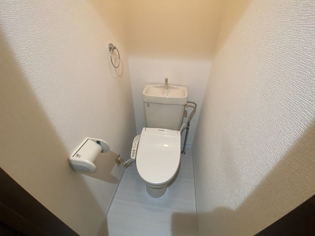 トイレ　トイレ