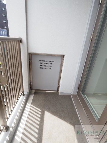 バルコニー　同タイプ間取りの参考写真です