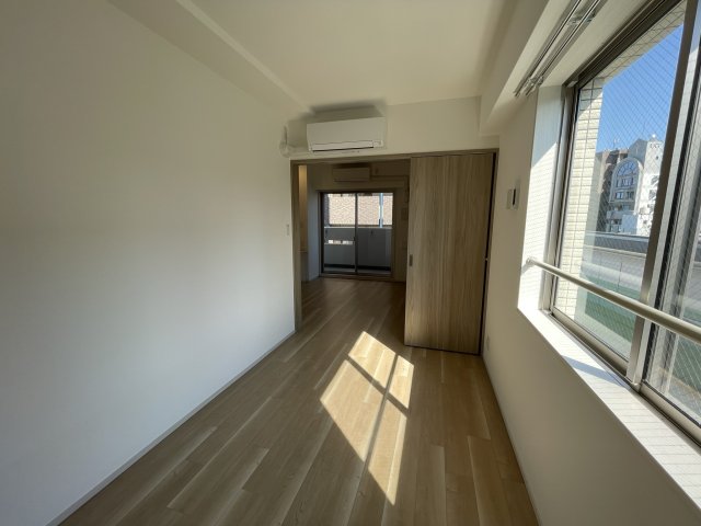 その他部屋・スペース　イメージとして同マンション他部屋を表示しています