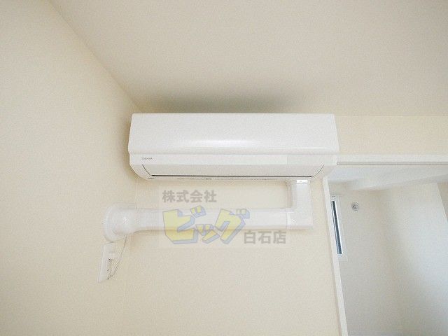 その他設備　夏も快適なエアコン付きです♪