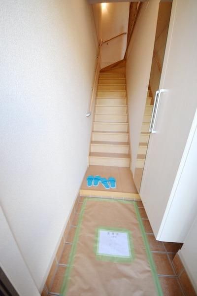 玄関　★お問い合わせはタウンハウジングまで★