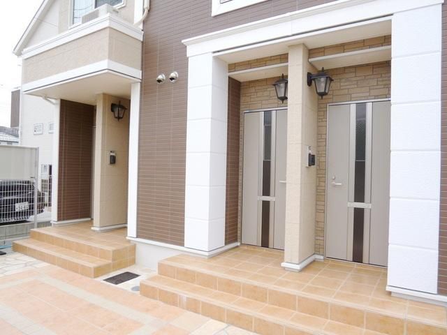 エントランス　★お問い合わせはタウンハウジングまで★