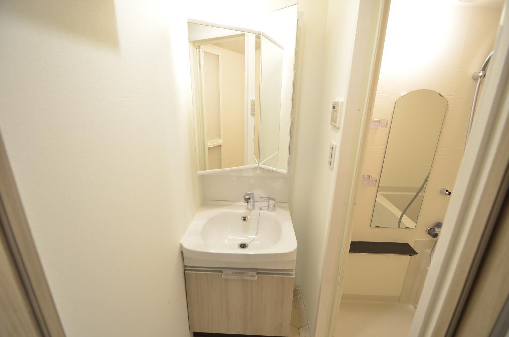 洗面設備　洗髪洗面化粧台