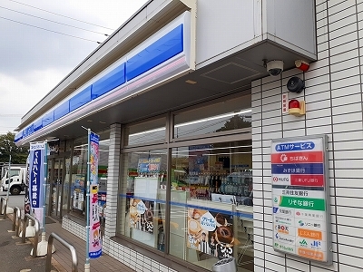 コンビニ　ローソン（コンビニ）まで90m