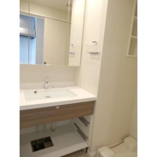 洗面設備　※写真は同タイプ住戸です。?