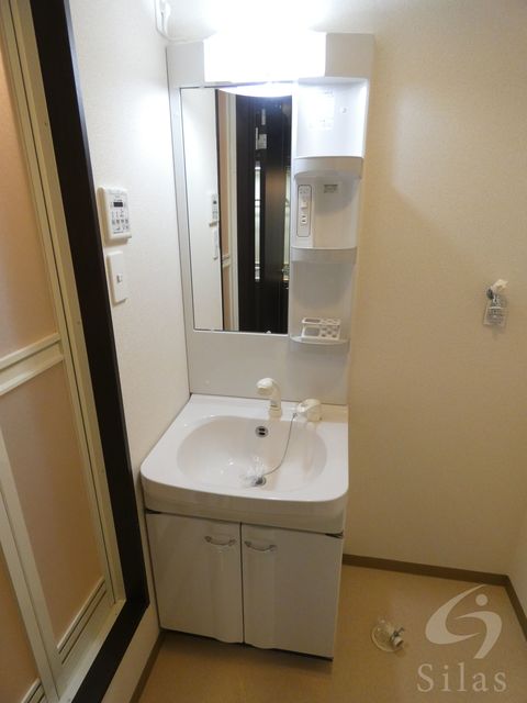 洗面設備　同仕様