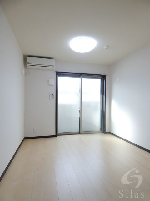 居室・リビング　同仕様