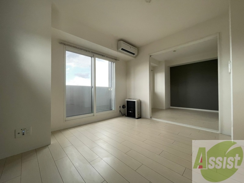 居室・リビング　広くてキレイなお部屋が広がっていて、充実した生活が送れそう。