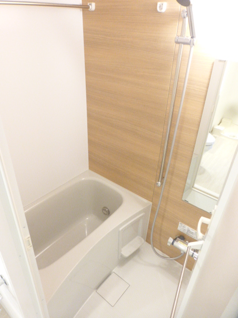 バス・シャワールーム　お風呂で日々の疲れを落としましょう