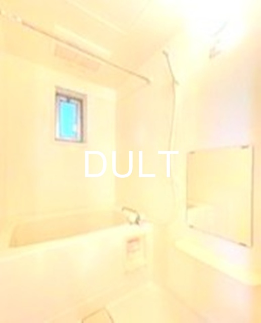 バス・シャワールーム　バスルームです。