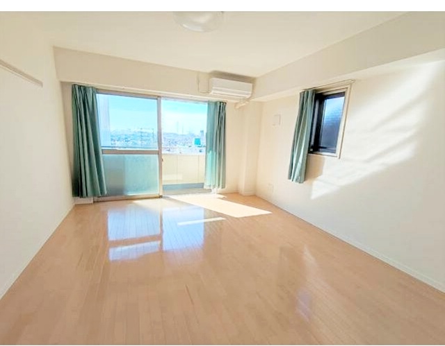 居室・リビング　こちらのリビングで趣味の時間をお楽しみください♪