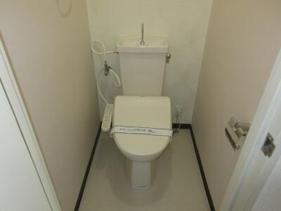 トイレ　別号室の写真を使用しています