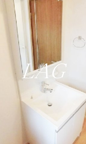 洗面設備　独立洗面台です。