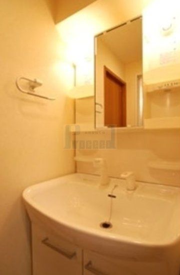 洗面設備　使いやすい独立洗面台☆