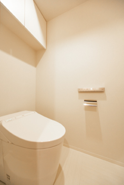 トイレ　※写真は同タイプ住戸です。