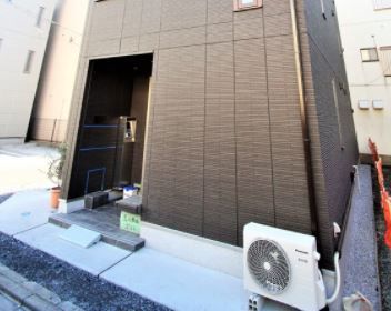 エントランス　ルマ・ワーワ　文京区本郷2