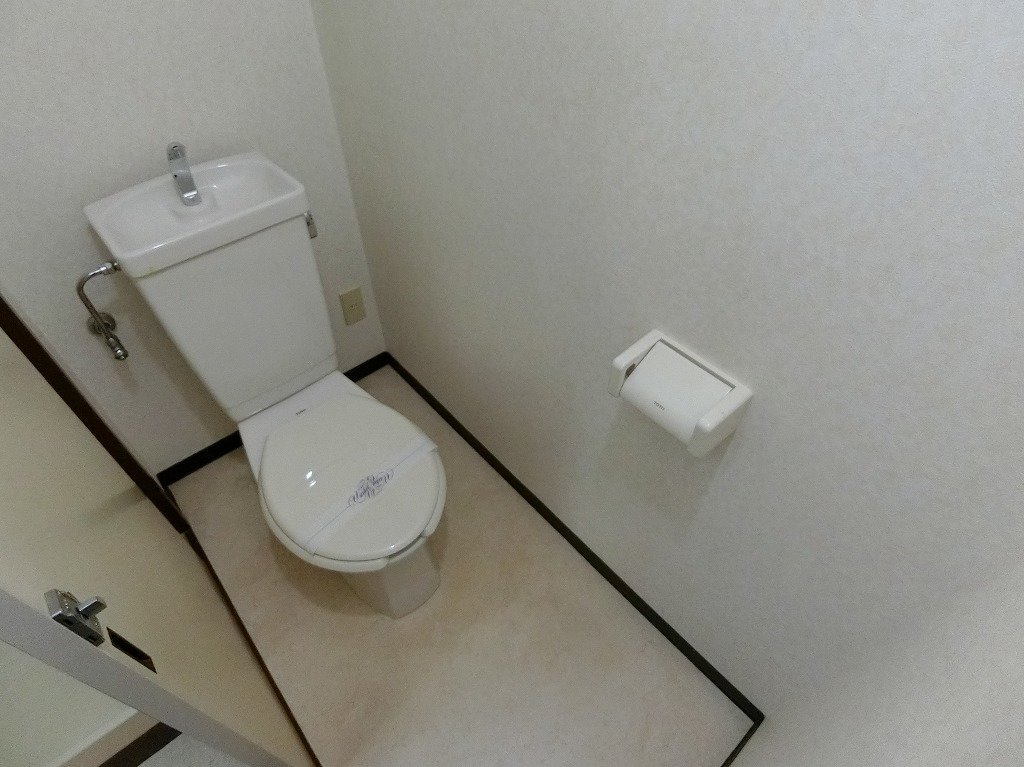 トイレ　トイレ内コンセントあり