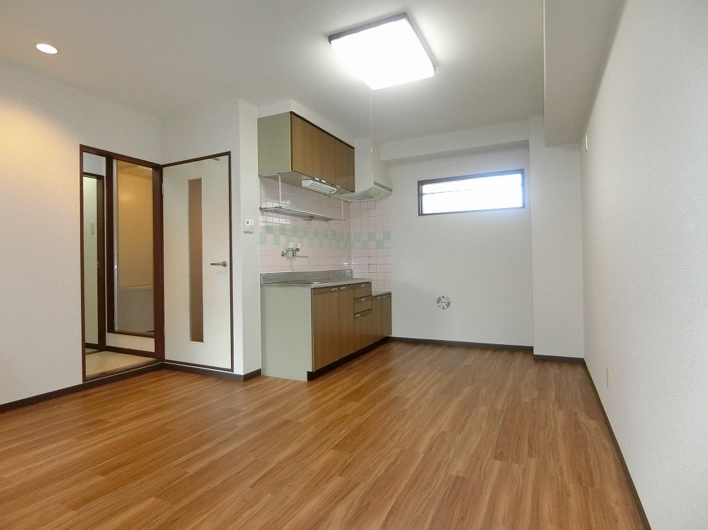 その他部屋・スペース　ゆとりあるダイニング　案外広く使えます。