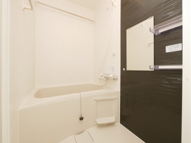 バス・シャワールーム　お風呂で日々の疲れを落としましょう