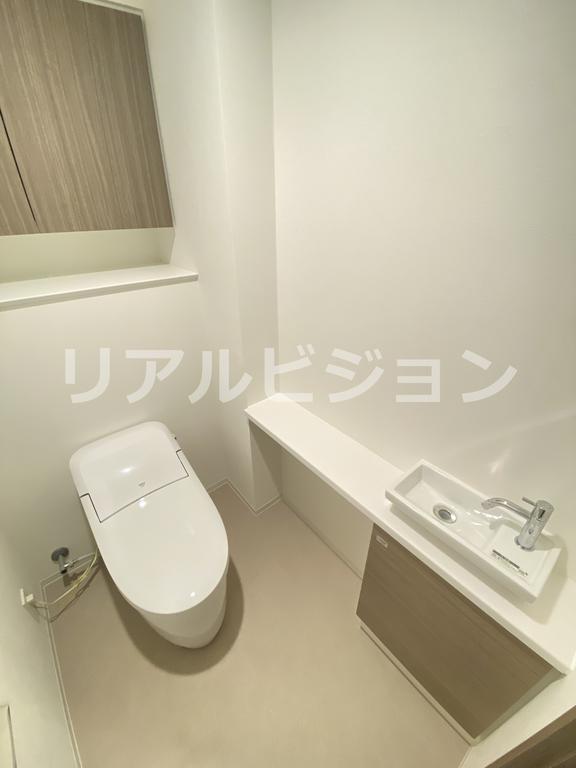 トイレ　同一タイプ。色味が異なる場合がございます。